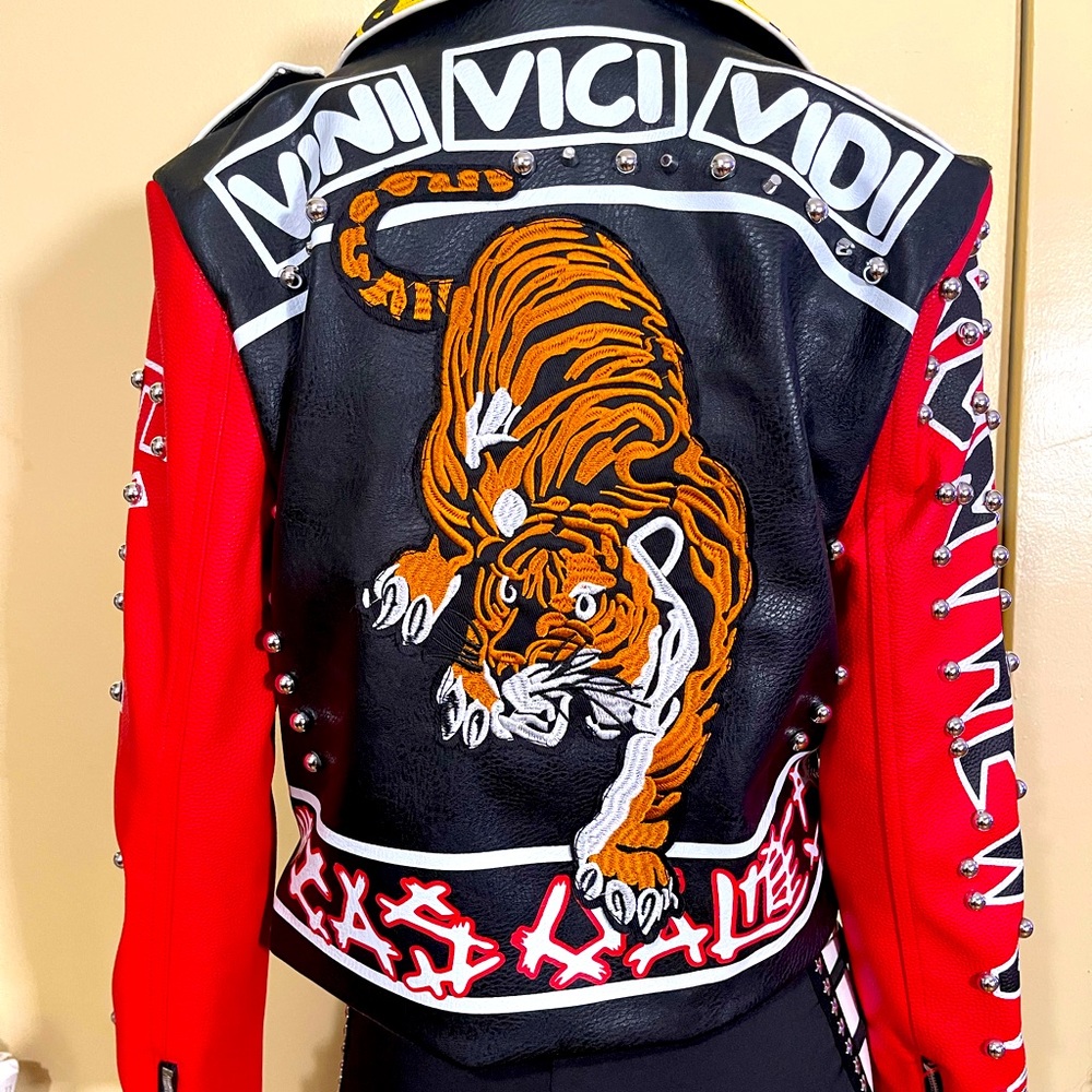 New with tags Tiger detail moto jacket